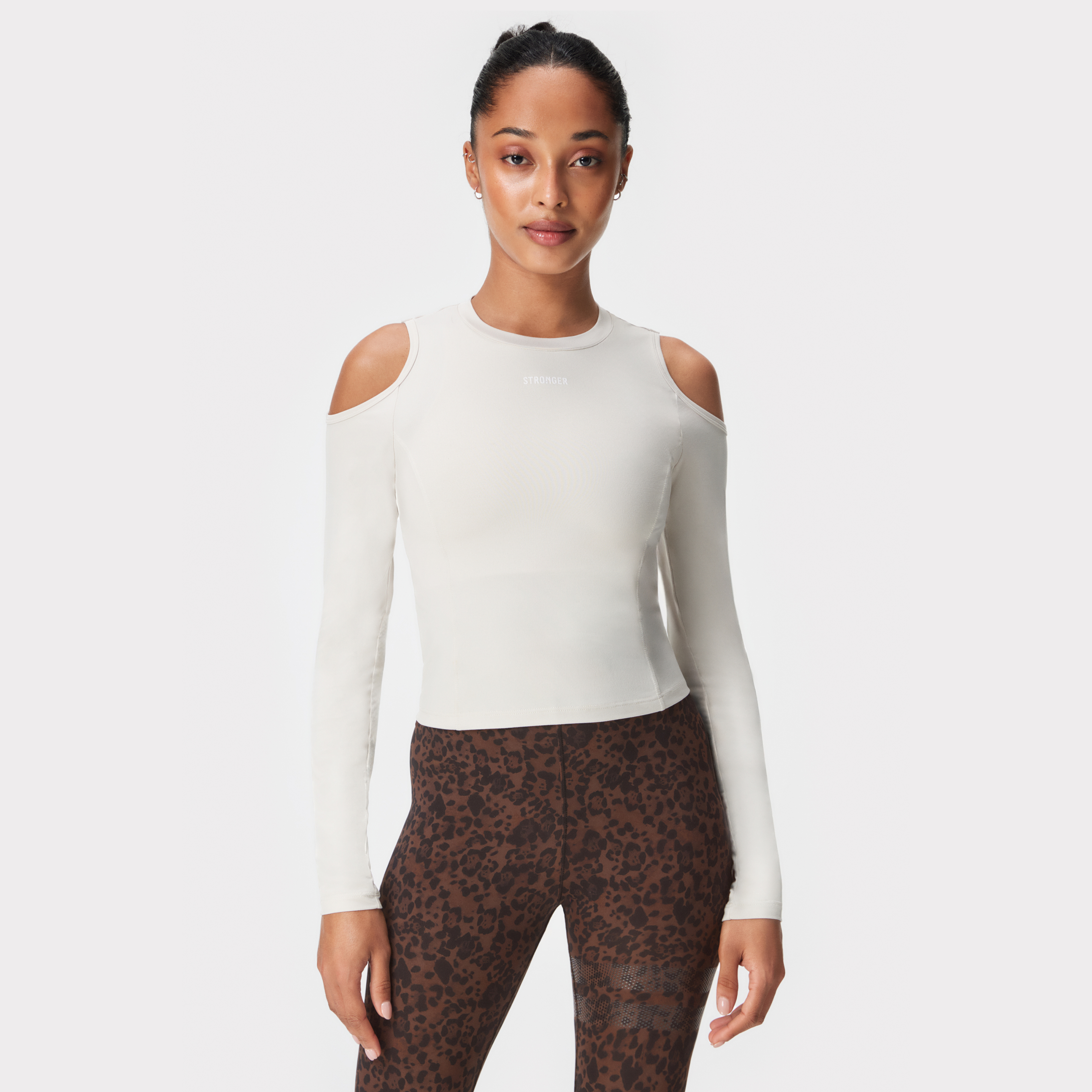 ラヴ様　新品未使用　werthy ESSENTIAL YOGA TOP ECRU Beyond Yoga Women's Featherweight Your Fit Shirred Tank