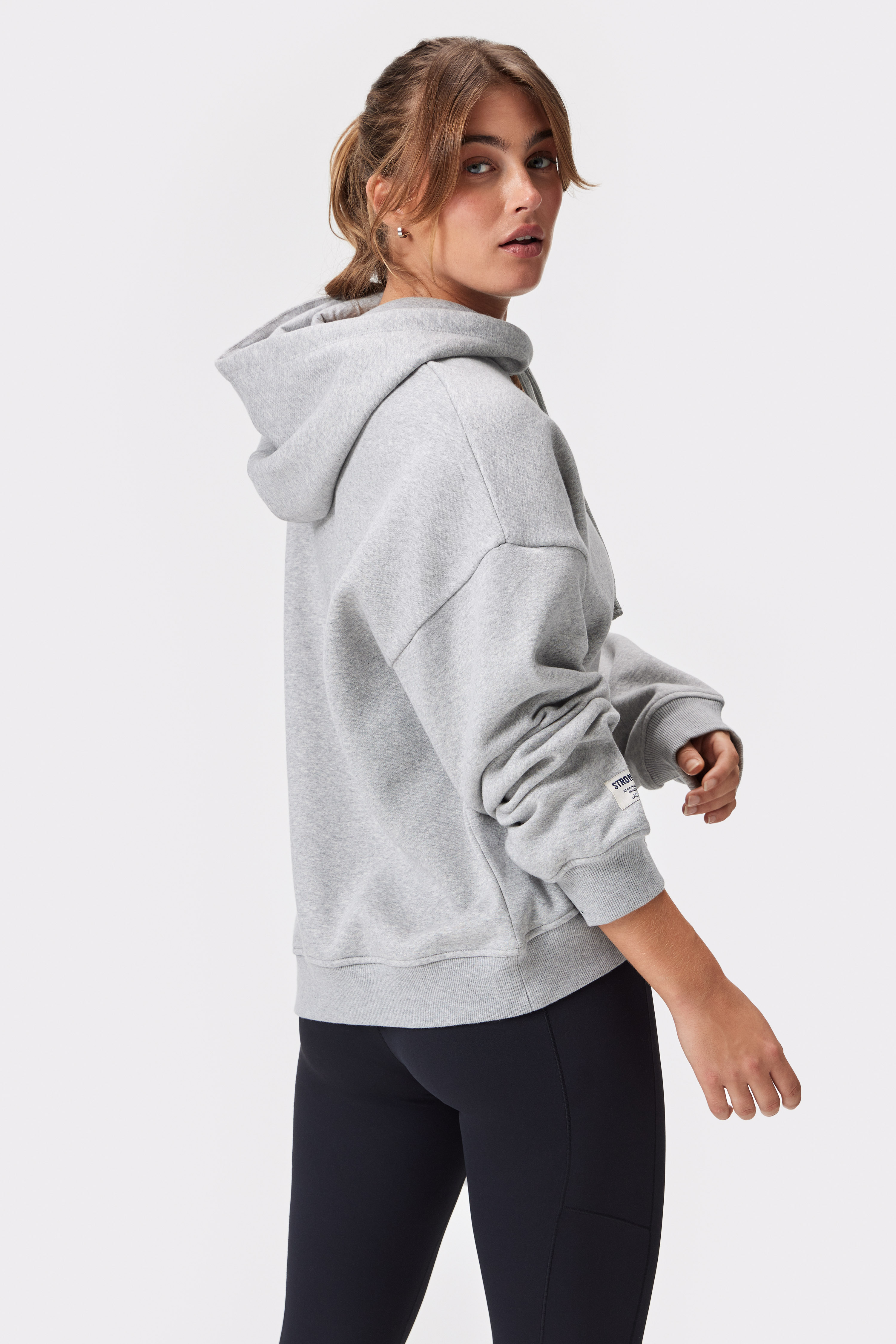 スウェット・トレーナー YESEYESEE Triple Raglan Hoodie Grey YS251TSWHO04GRE スウェット・トレーナー YESEYESEE Triple Raglan Hoodie Grey
