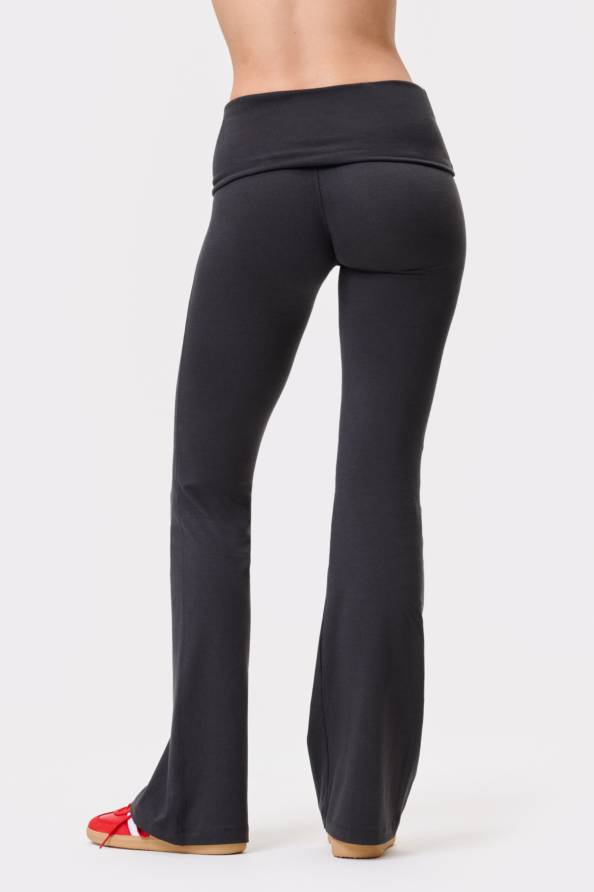 Jersey Flared Leggings | Mid-rise waist | STRONGER