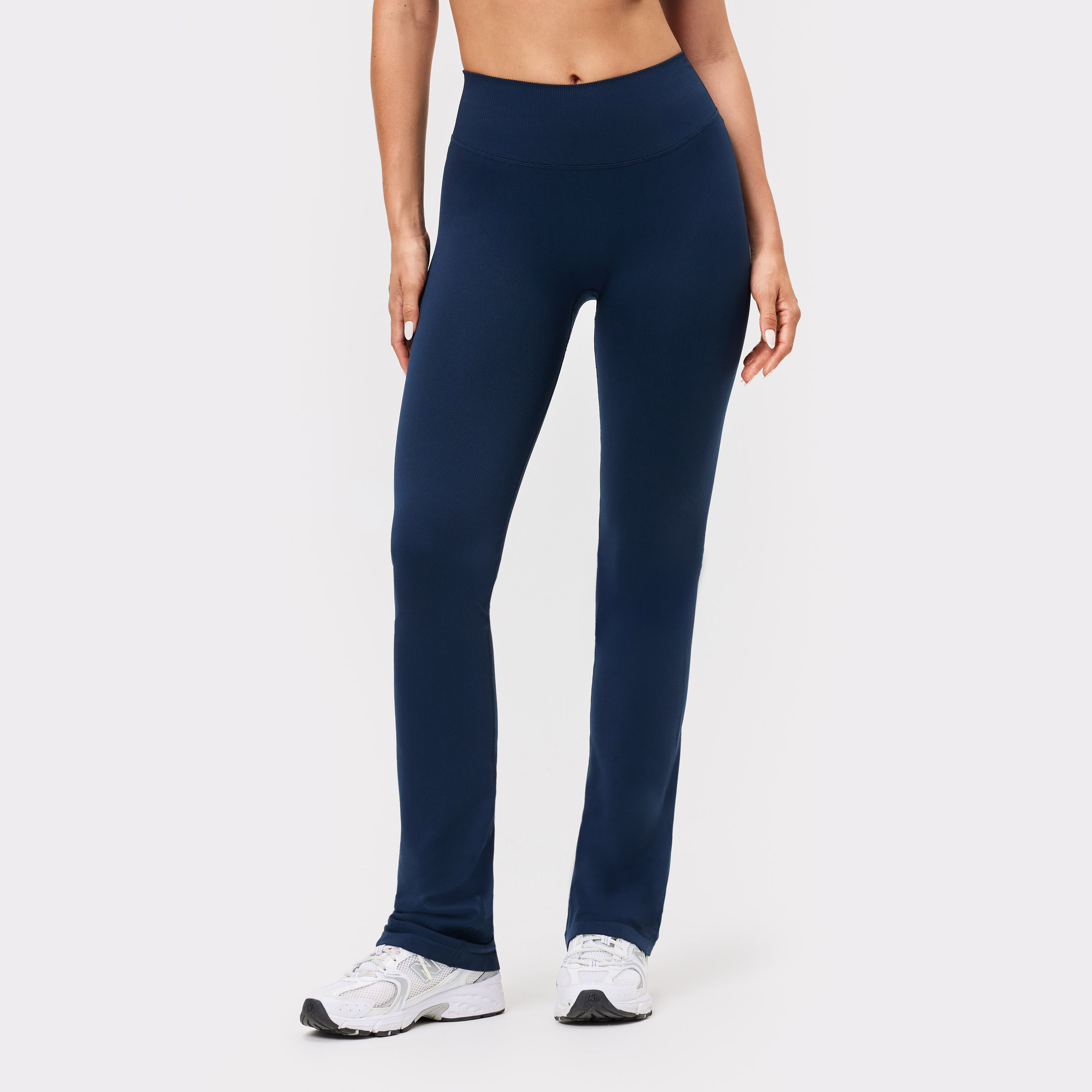 Seamless Contour Ribbed Bootcut Tights