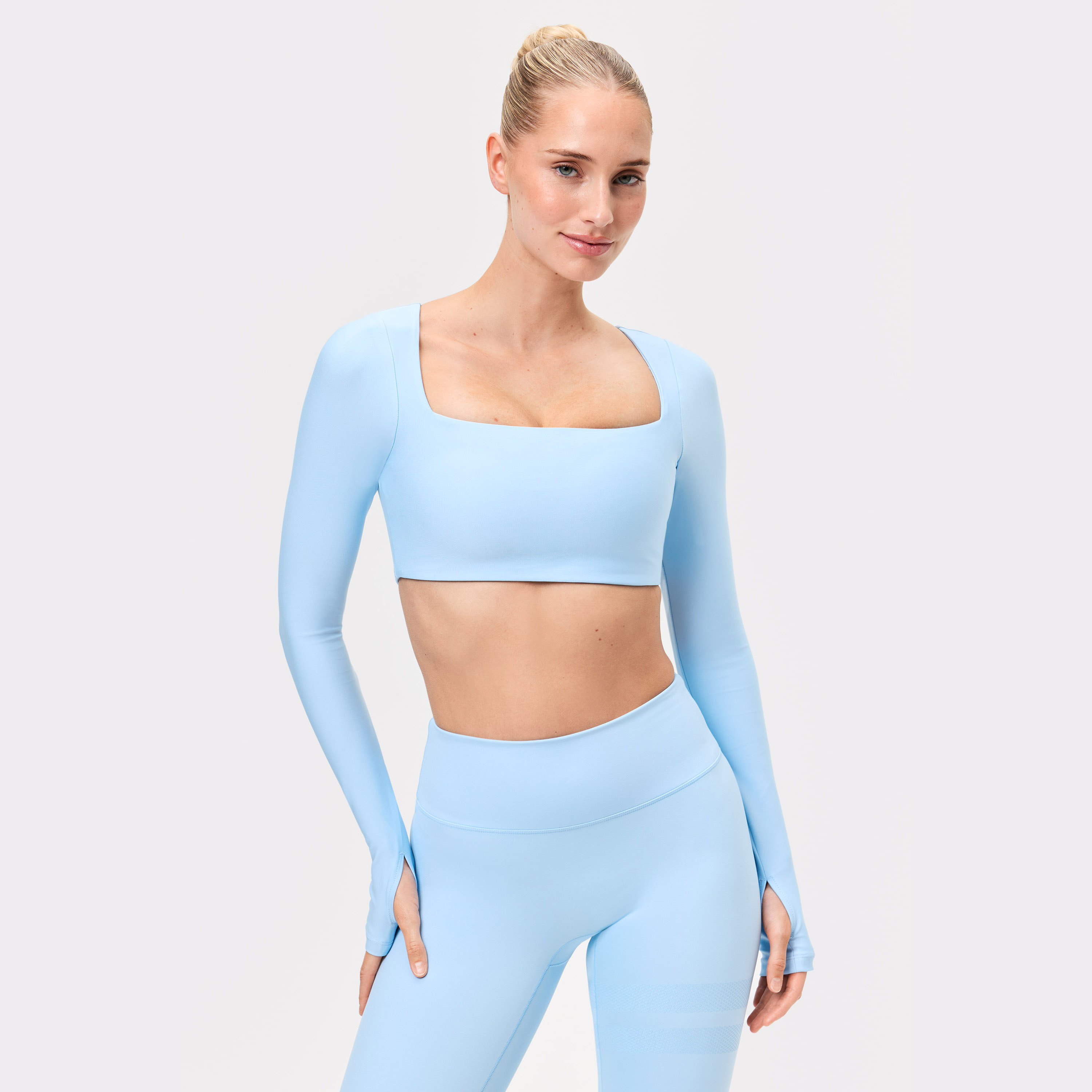 Signature Padded Crop Top Dutch Canal I Sweat-wicking I STRONGER