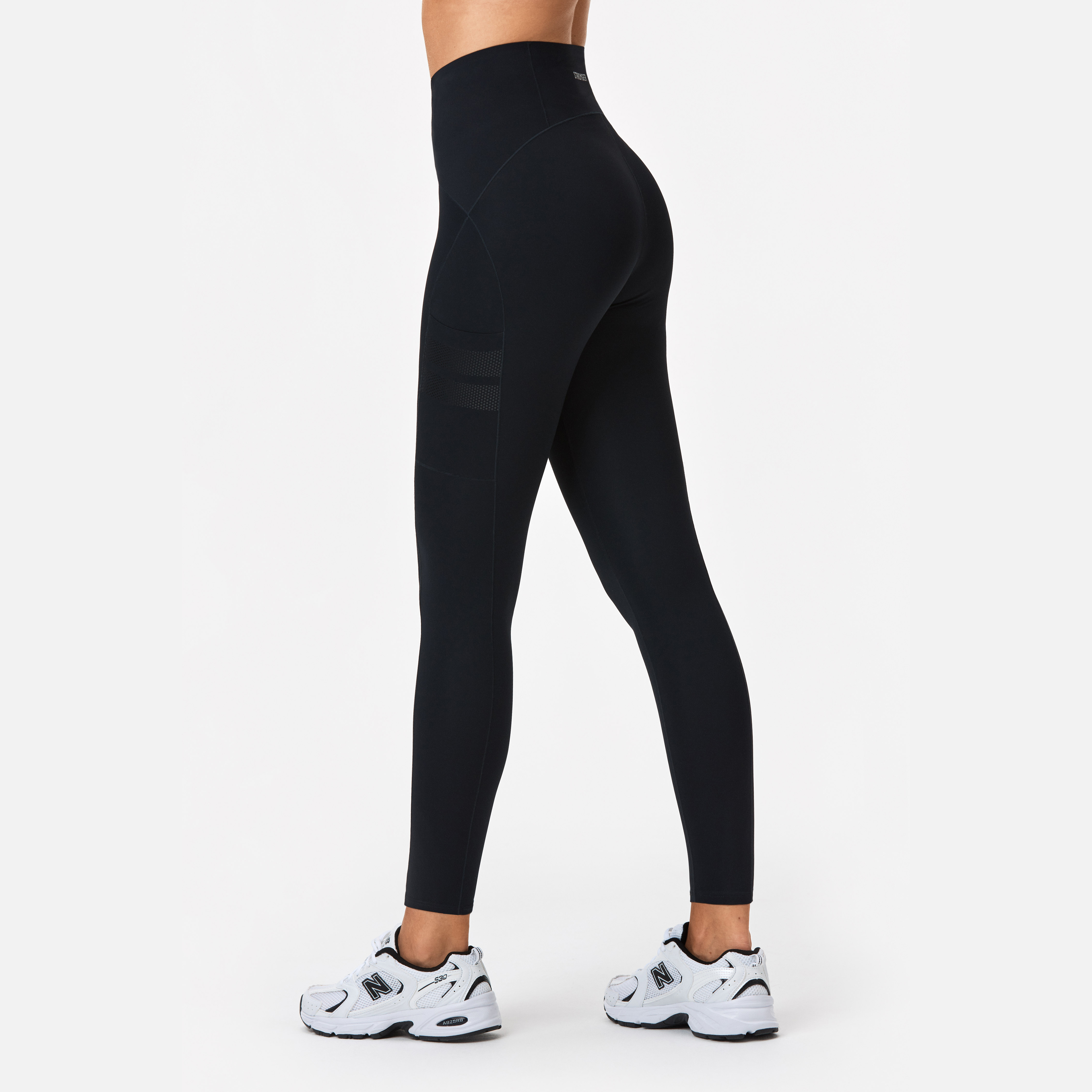 Sleek Pocket Tights